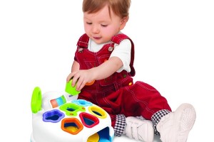 Сортер - полезная игрушка для развития детей.